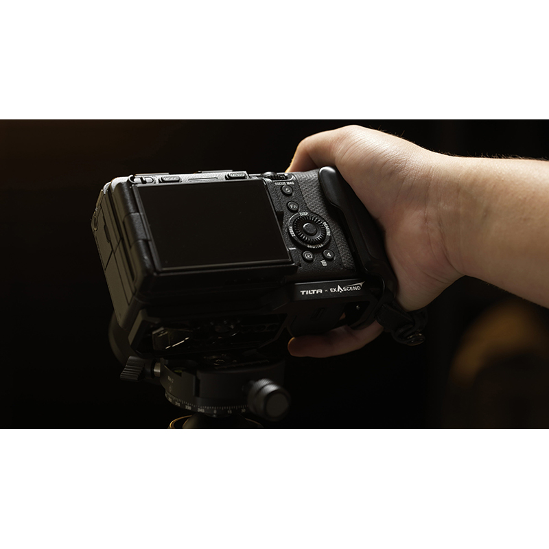 TA-SSH-CFA-M2_lifestyle1