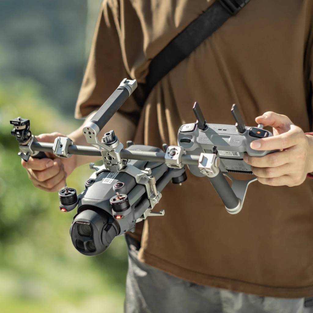 Tilta Handheld Support System for DJI Mavic 4 Pro